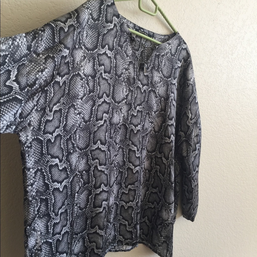 Silky top - snake print